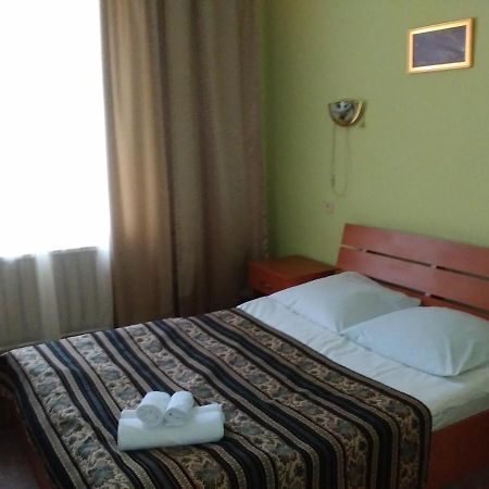 Kolos Hotel Obolon Kijów Zewnętrze zdjęcie