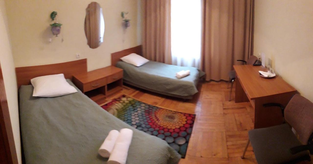 Kolos Hotel Obolon Kijów Zewnętrze zdjęcie