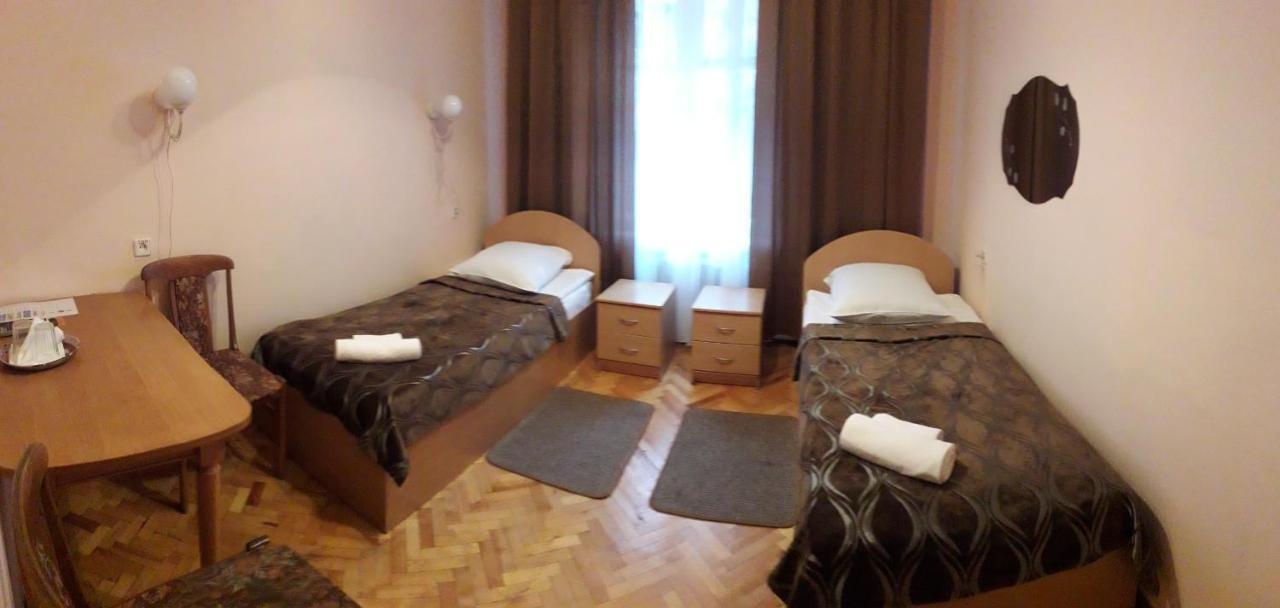 Kolos Hotel Obolon Kijów Zewnętrze zdjęcie