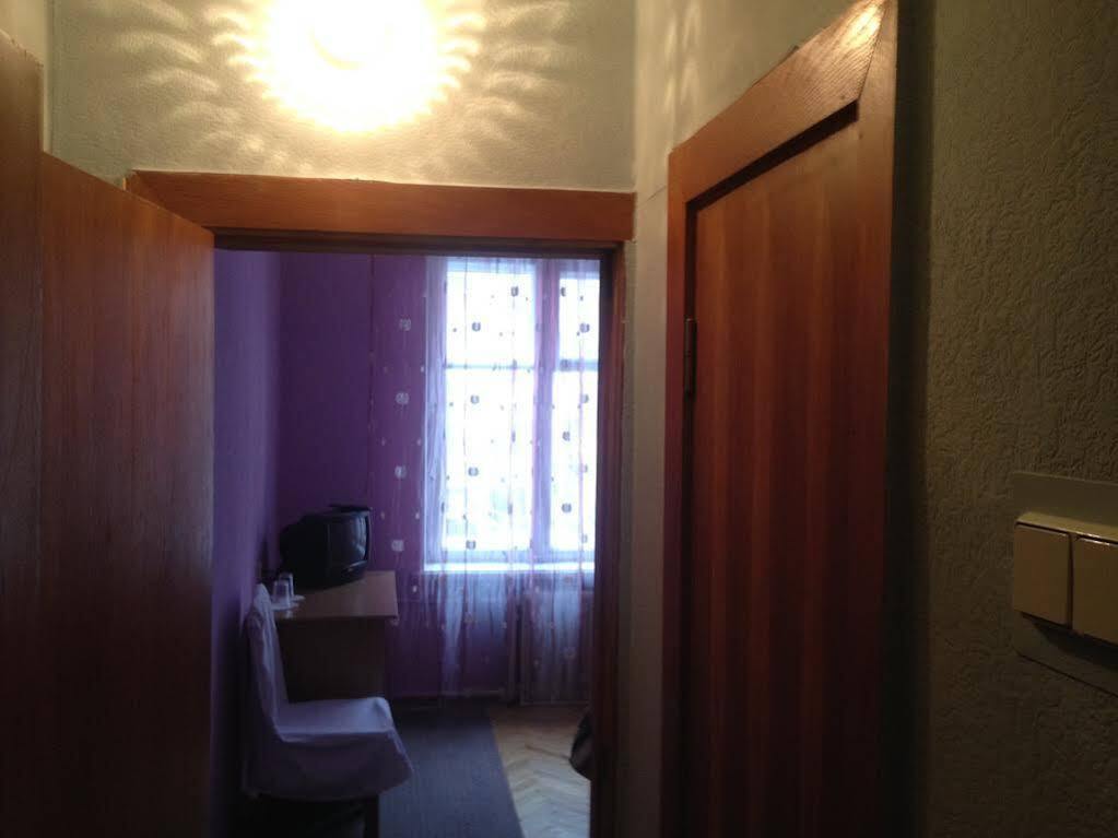 Kolos Hotel Obolon Kijów Zewnętrze zdjęcie