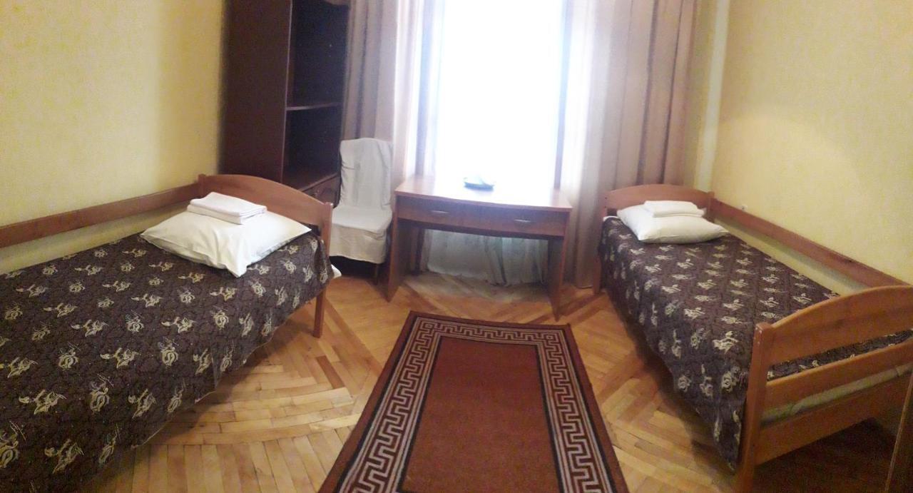Kolos Hotel Obolon Kijów Zewnętrze zdjęcie