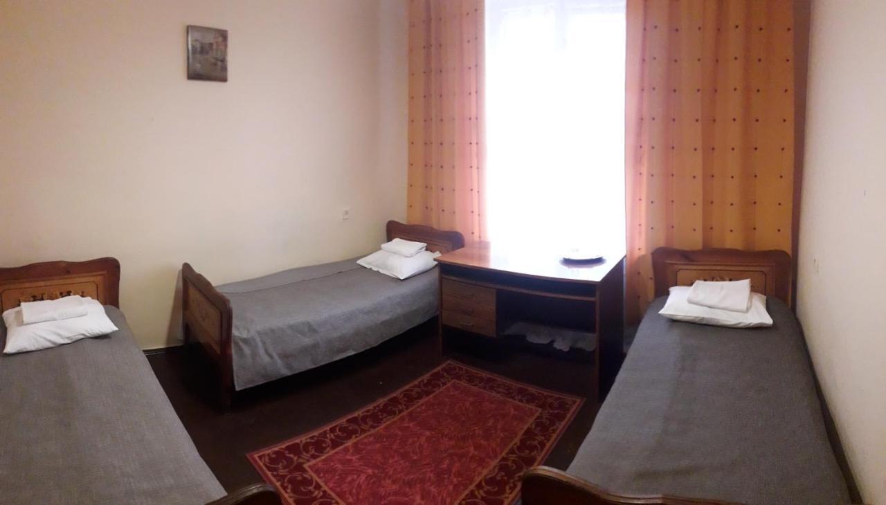 Kolos Hotel Obolon Kijów Zewnętrze zdjęcie