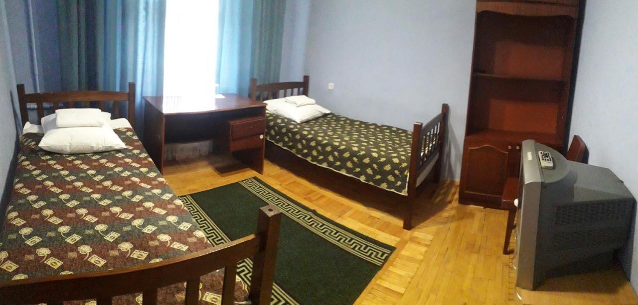 Kolos Hotel Obolon Kijów Zewnętrze zdjęcie