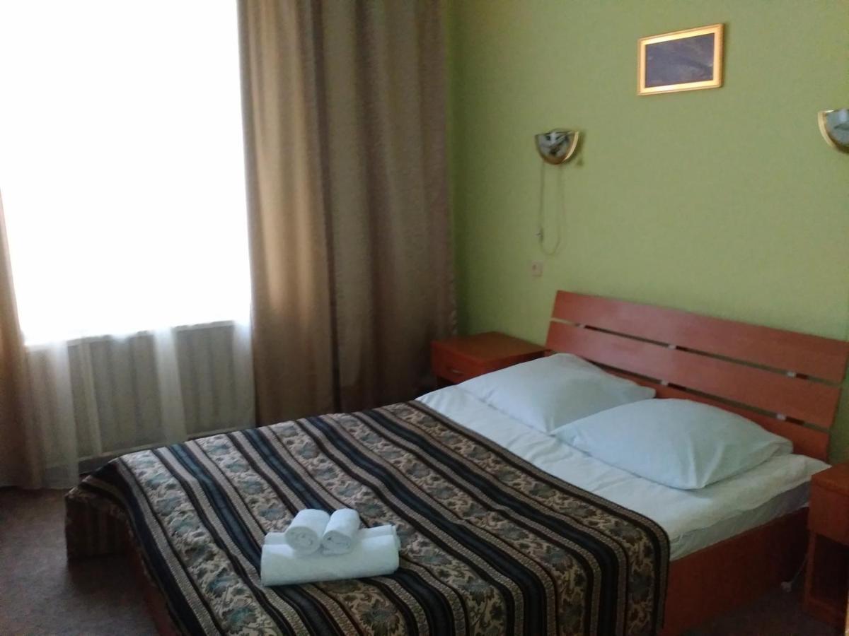 Kolos Hotel Obolon Kijów Zewnętrze zdjęcie